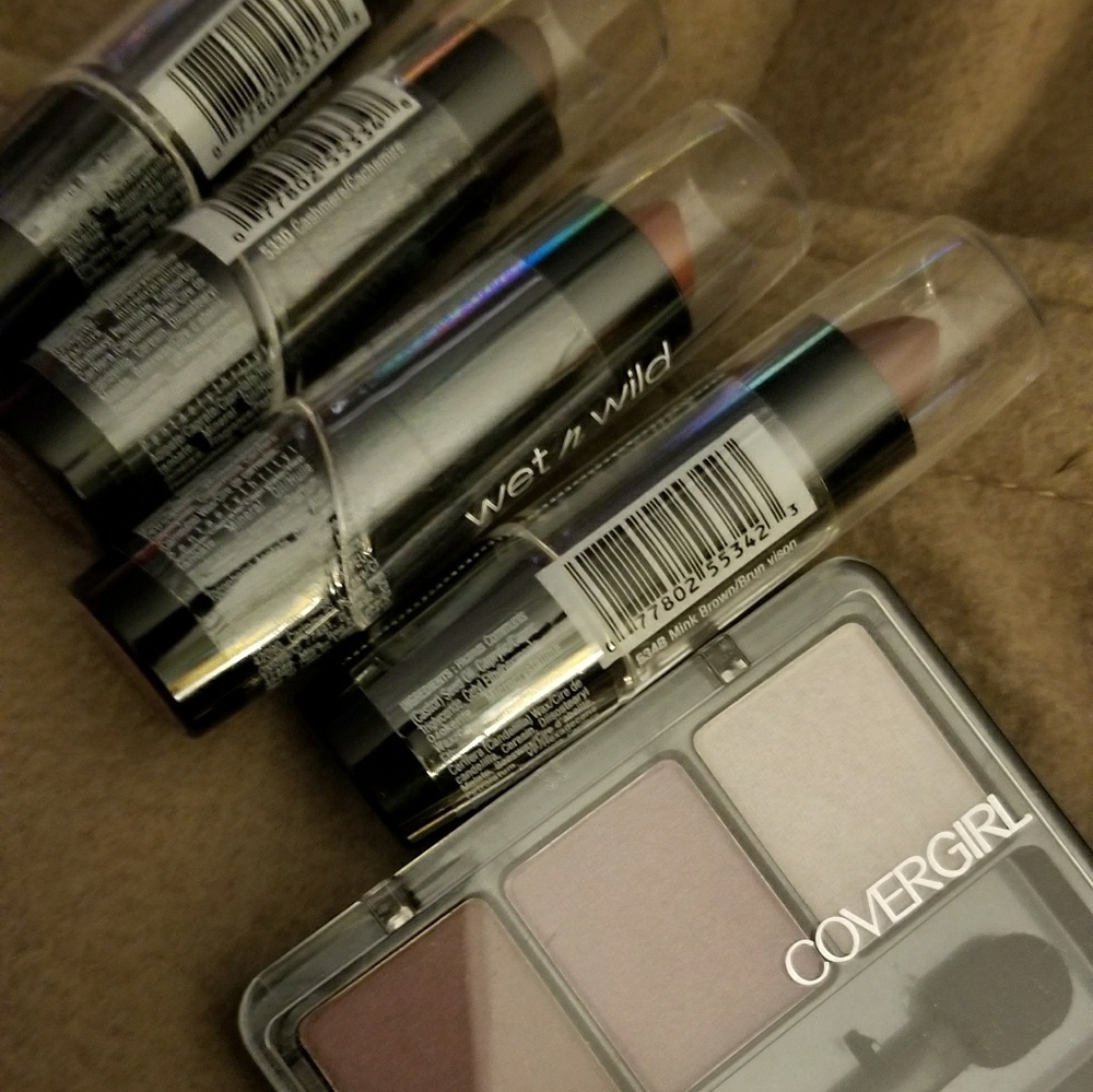 Wet n wild lipstick and covergirl eyeshadow